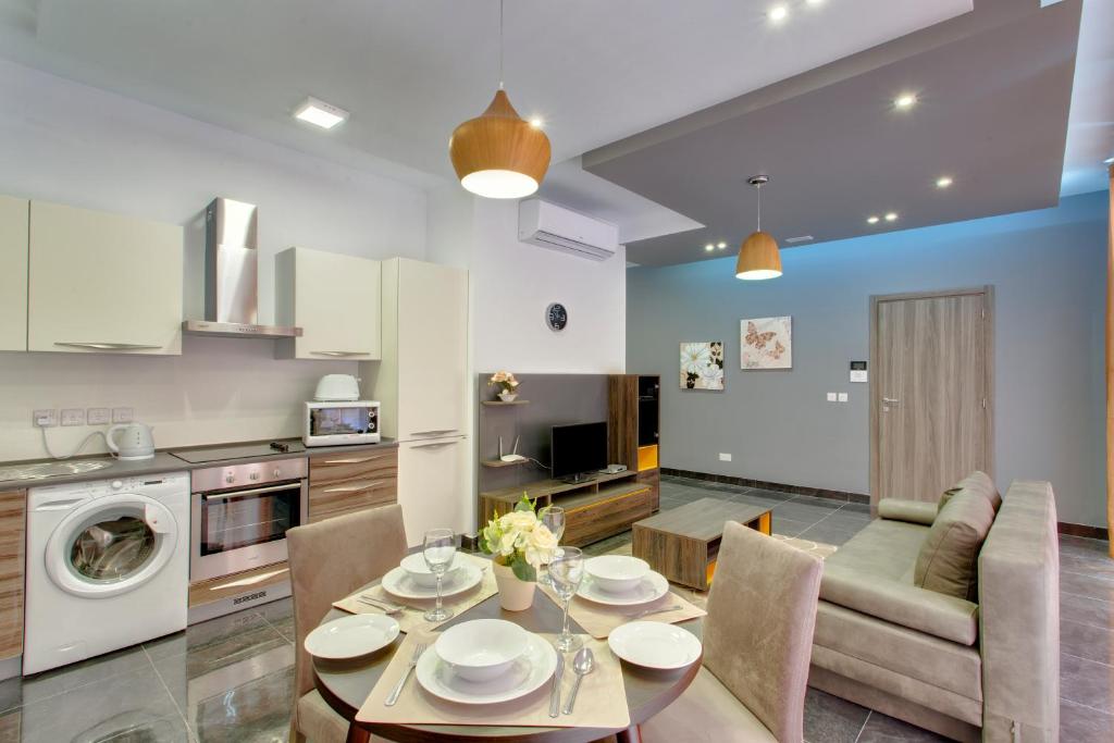 Chalet Apartments room 2