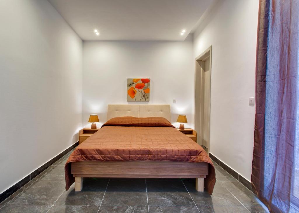 Chalet Apartments room 6